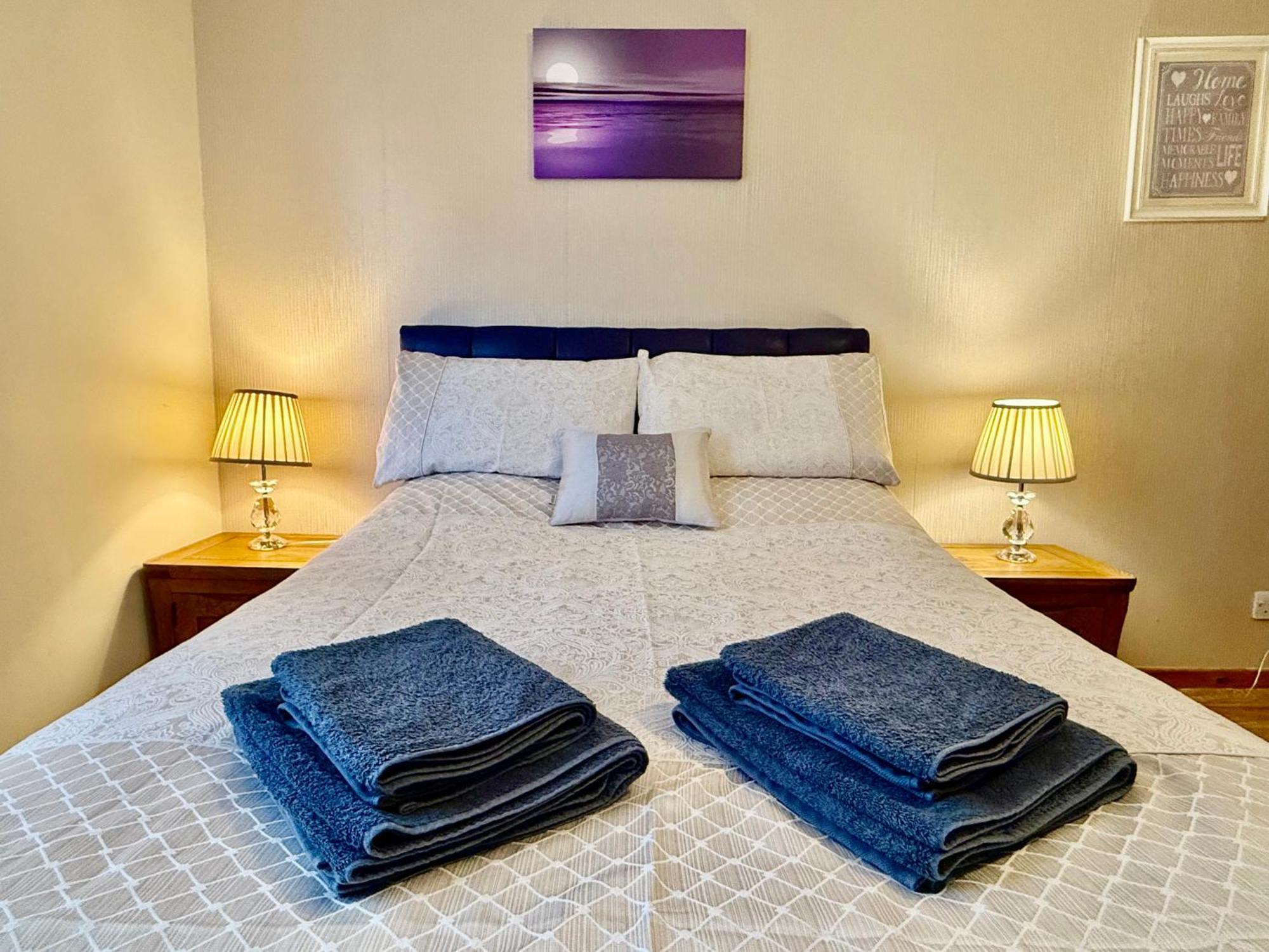 Azim And Suzi'S City Centre Apartment Inverness Luaran gambar