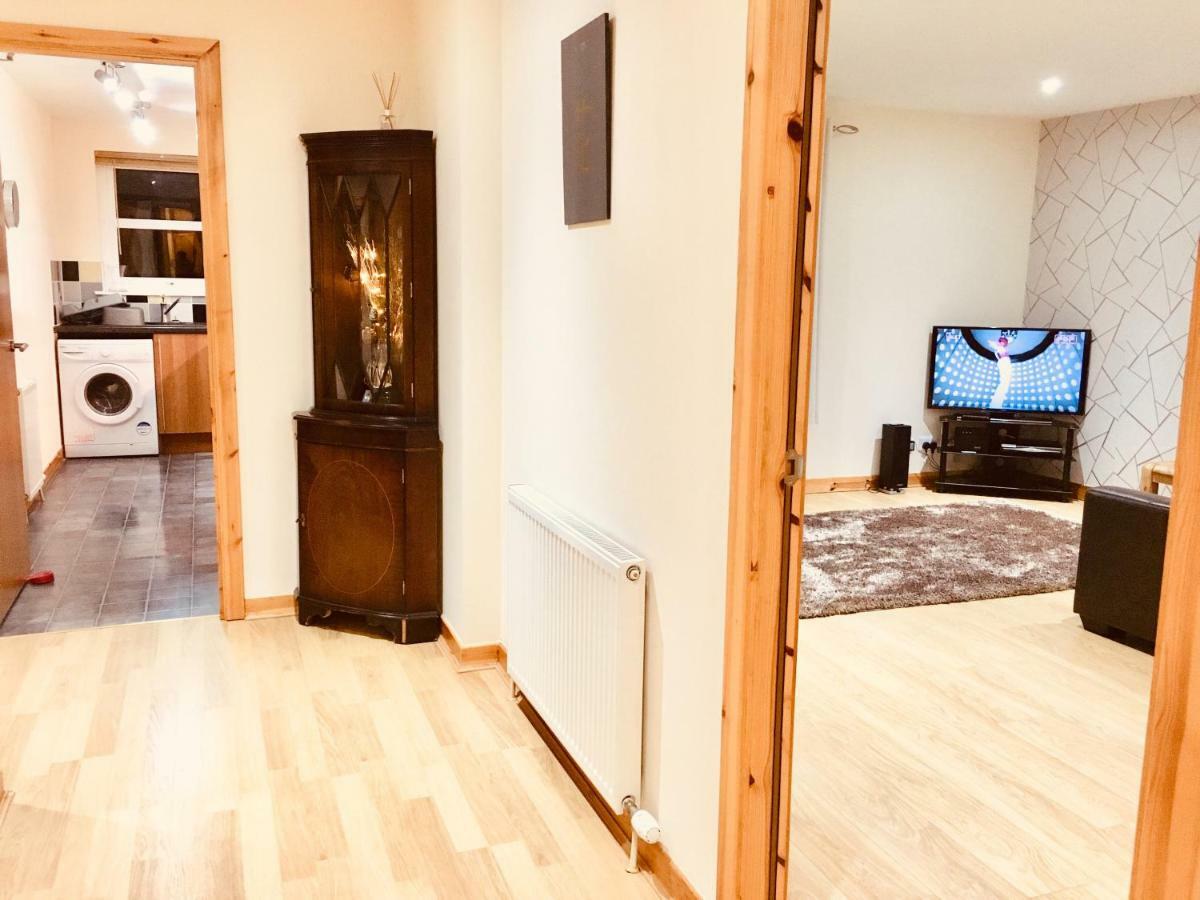 Azim And Suzi'S City Centre Apartment Inverness Luaran gambar
