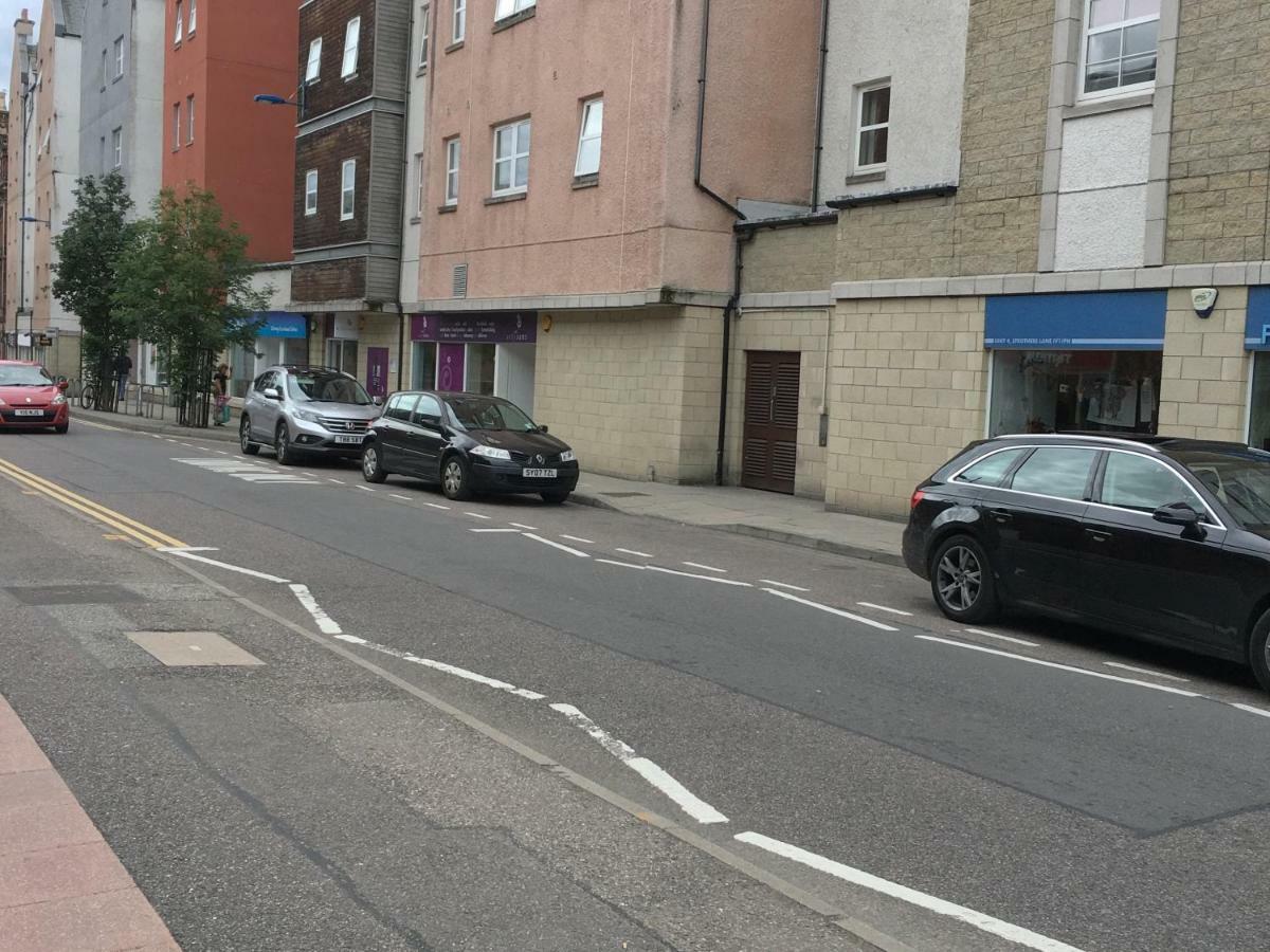 Azim And Suzi'S City Centre Apartment Inverness Luaran gambar