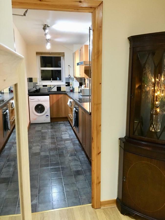 Azim And Suzi'S City Centre Apartment Inverness Luaran gambar